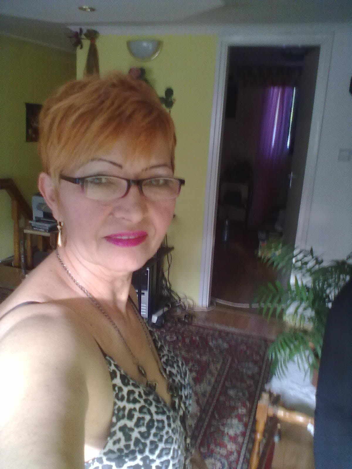 Femme mariée en manque de sexe sur le 64
